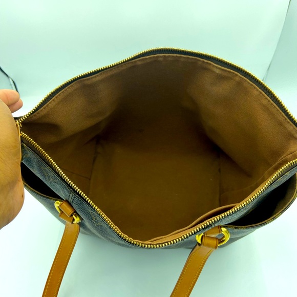 Louis Vuitton Monogram Totally PM Bag. - Picture 13 of 14